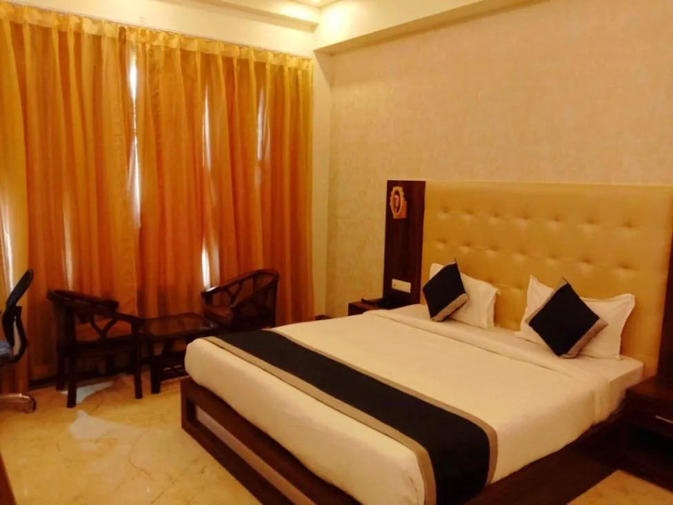 Hotel Swess Grand Agra